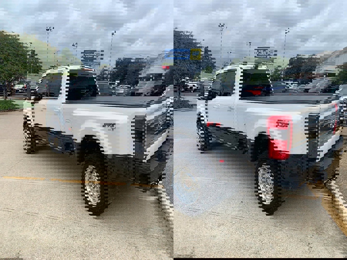 Used 2025 Ford F450 King Ranch w/ FX4 Off-Road Package image 7