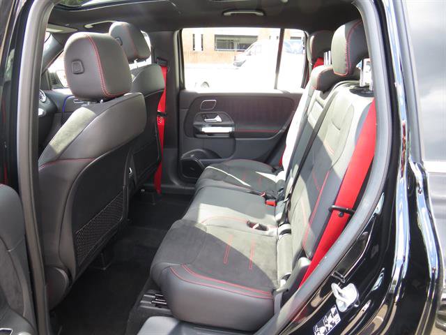 Used 2025 Mercedes-Benz GLB 35 AMG 4MATIC image 20