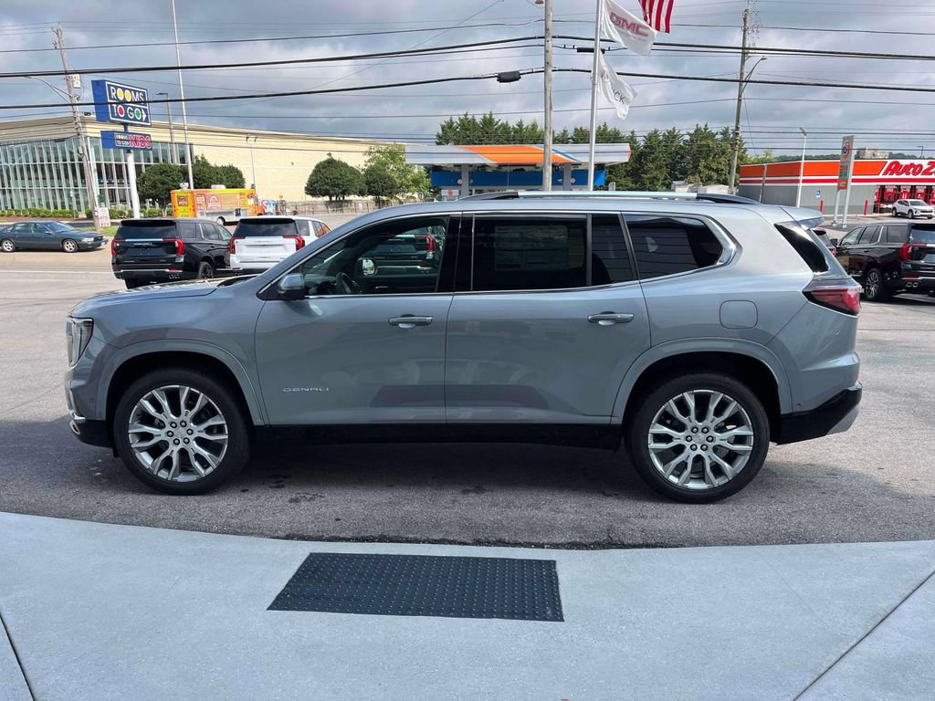 New 2027 GMC Acadia Denali w/ LPO, Floor Liner Package AWD/4WD image 6