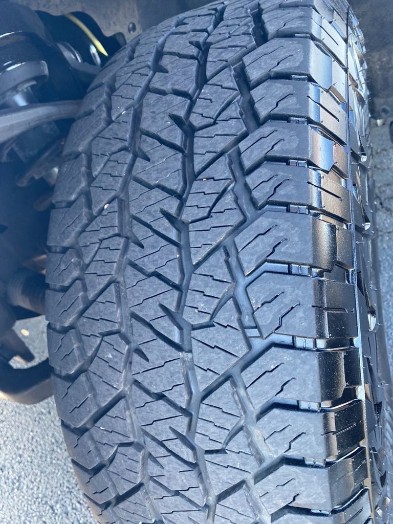 Used 2018 Ford Expedition Max XLT w/ Equipment Group 202A AWD/4WD image 46