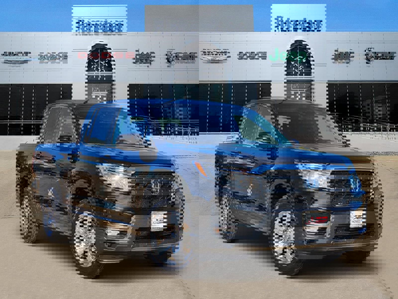 Used 2025 Honda Ridgeline RTL image 1