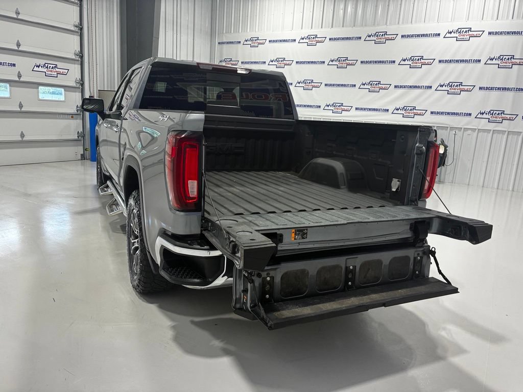 Used 2022 GMC Sierra 1500 SLT w/ SLT Convenience Package AWD/4WD image 7
