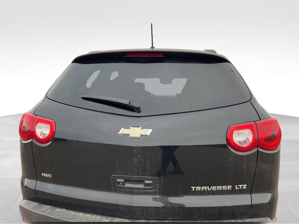 Used 2011 Chevrolet Traverse LTZ image 8