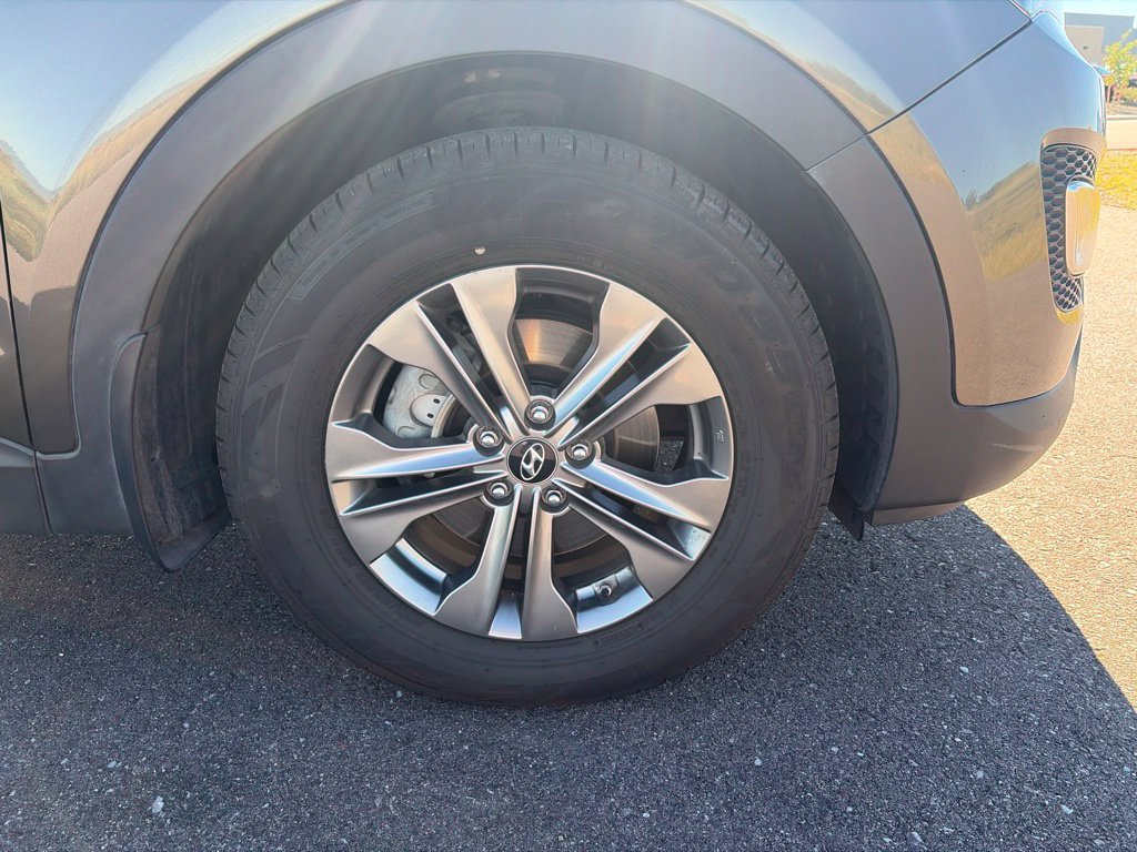 Used 2014 Hyundai Santa Fe Sport w/ Popular Equipment Package 02 FWD image 31
