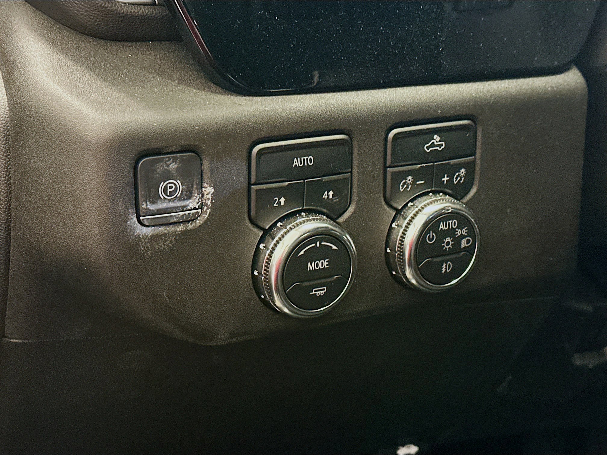 Used 2024 GMC Sierra 1500 Elevation image 17