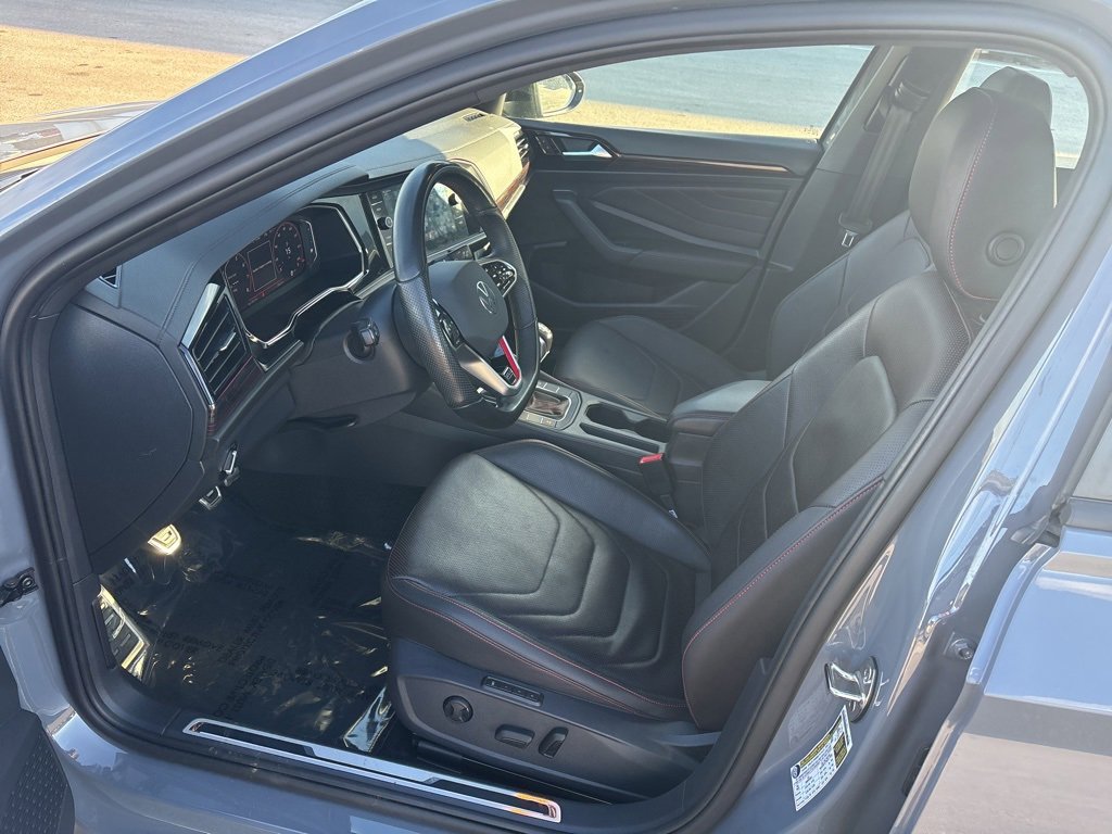 Used 2024 Volkswagen Jetta GLI Autobahn image 9