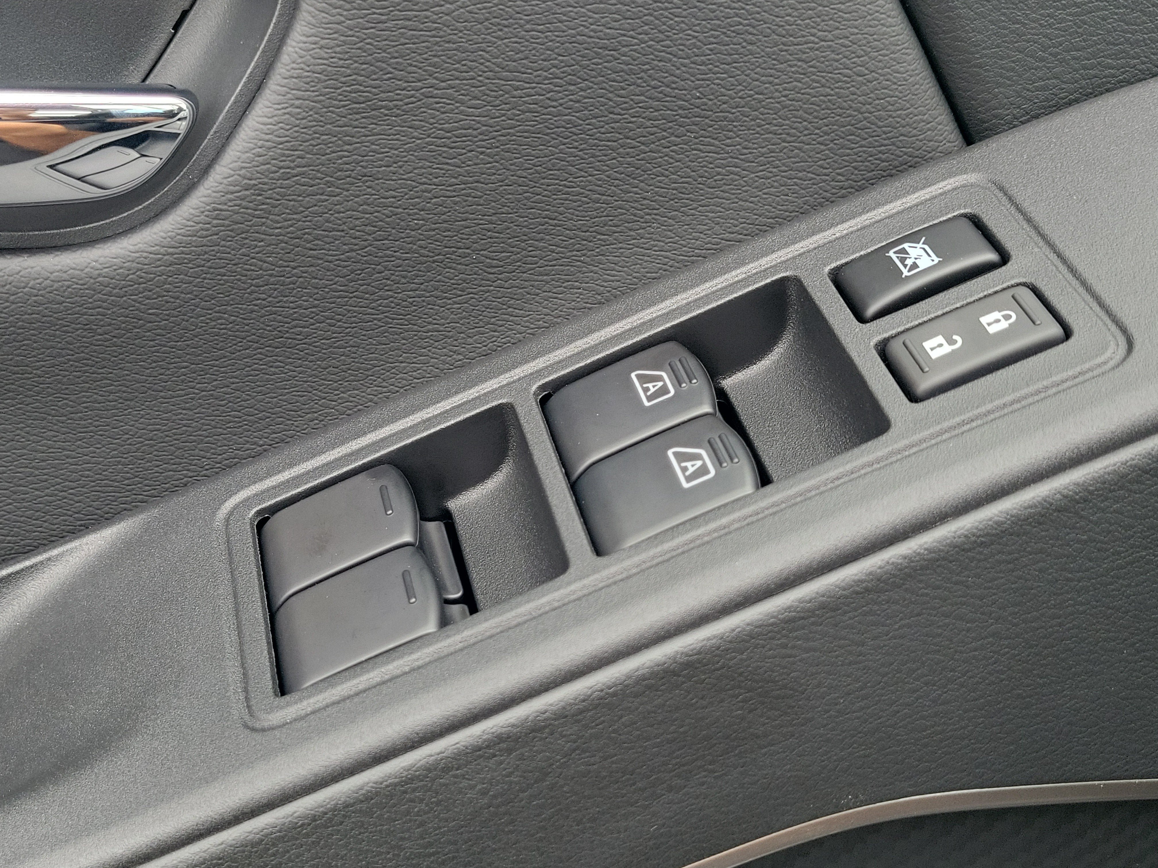 New 2027 Nissan Frontier SV RWD image 30