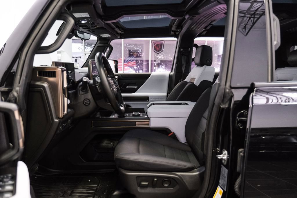 Used 2025 GMC Hummer EV 2X image 4