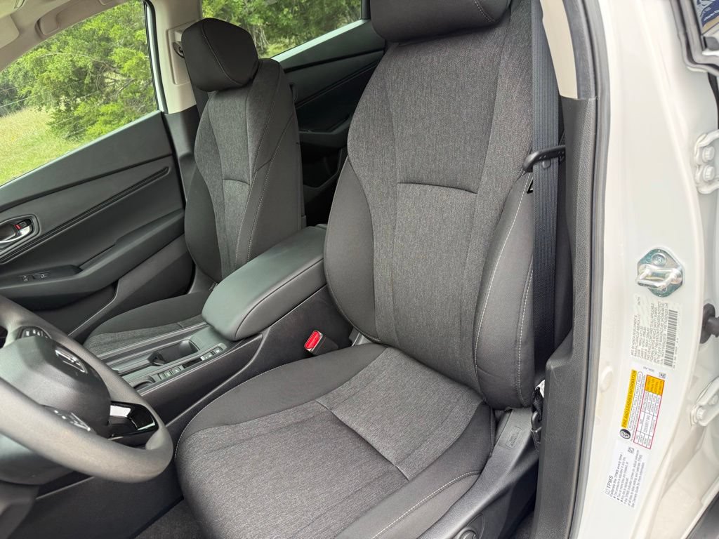 Used 2025 Honda Accord SE image 13