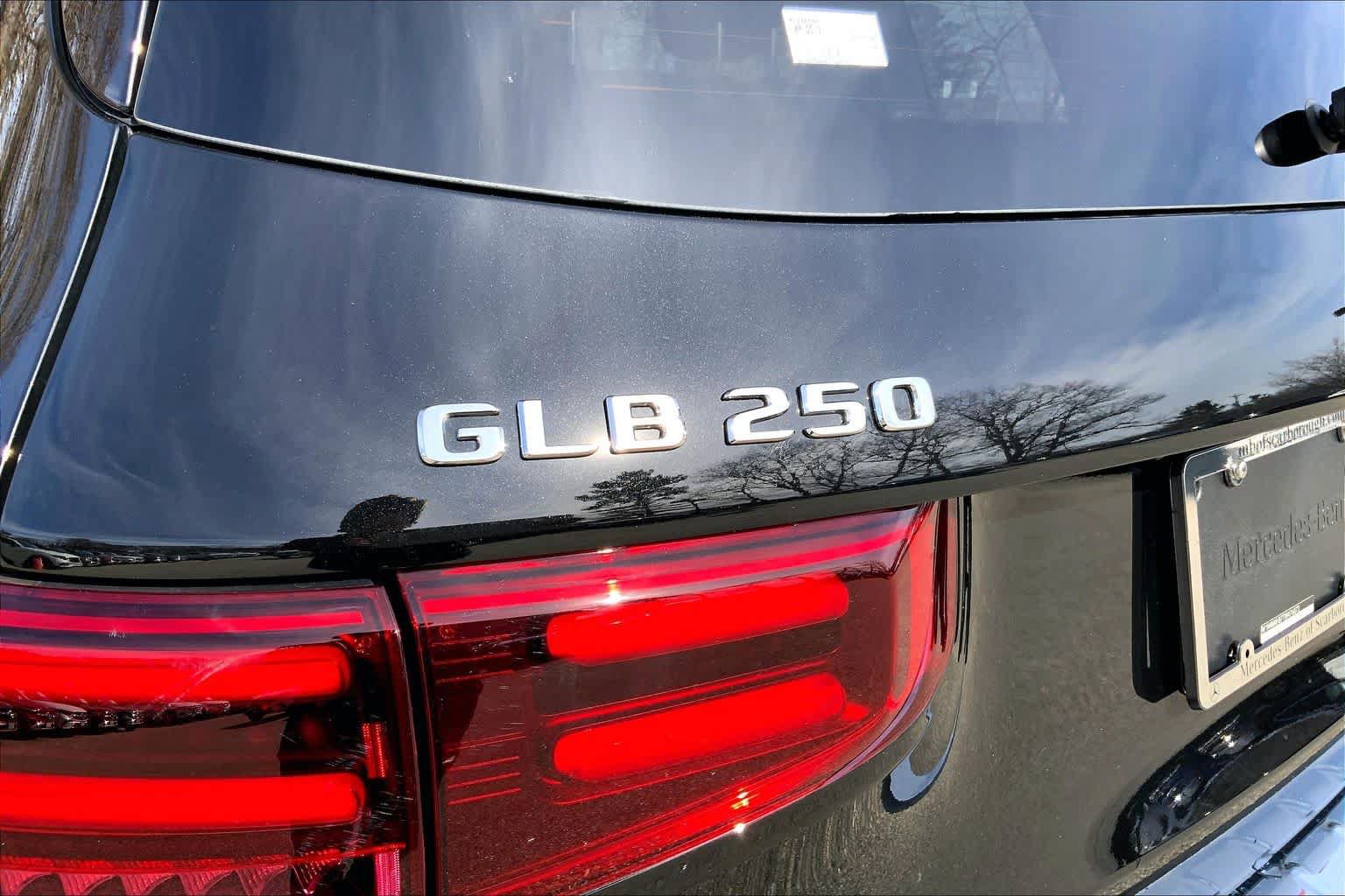 New 2026 Mercedes-Benz GLB 250 4MATIC image 19