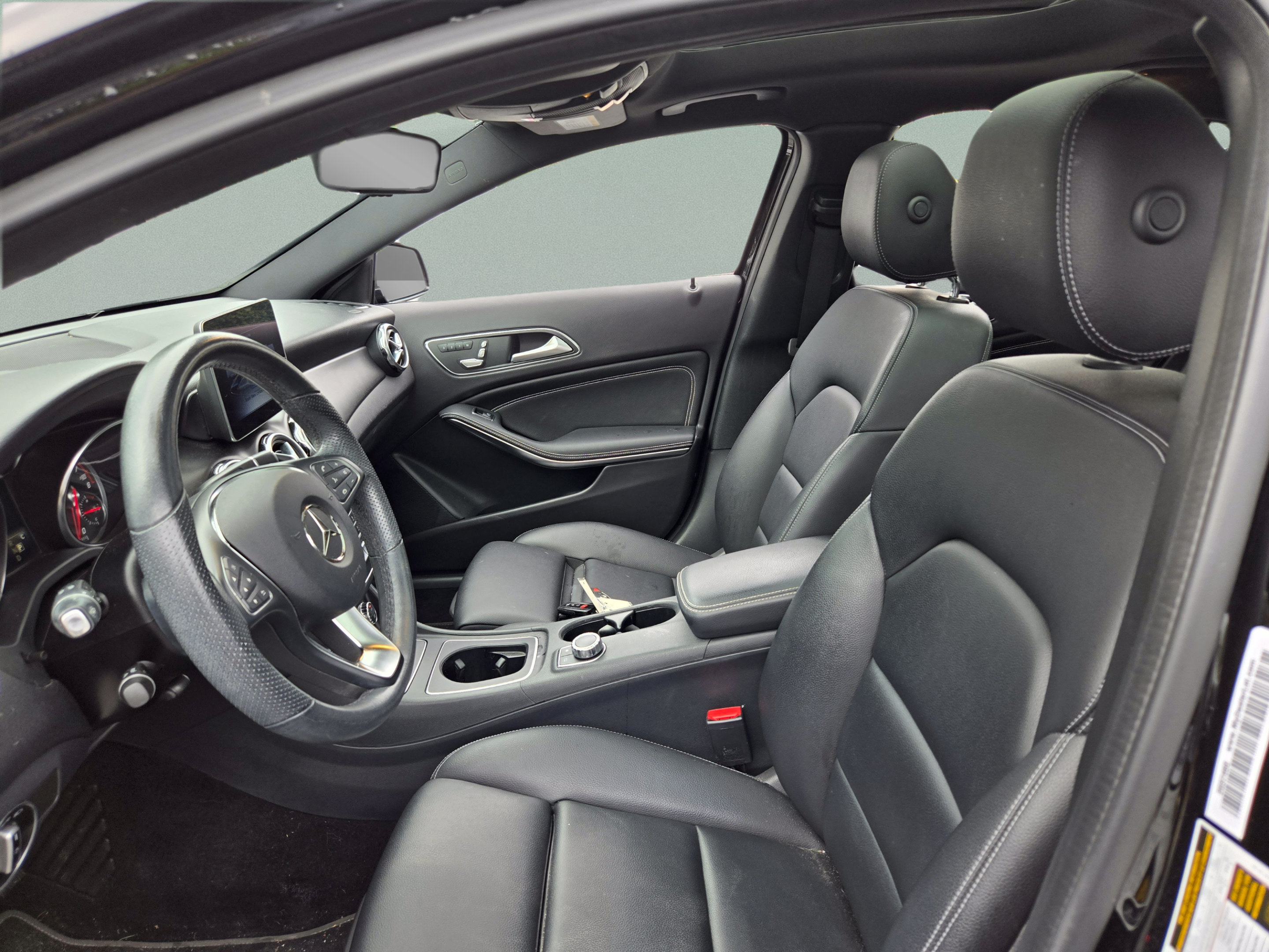Used 2019 Mercedes-Benz GLA 250 image 12
