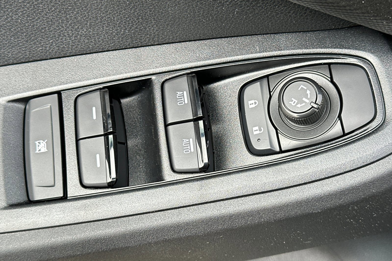 New 2025 Subaru Crosstrek 2.5i Sport image 12