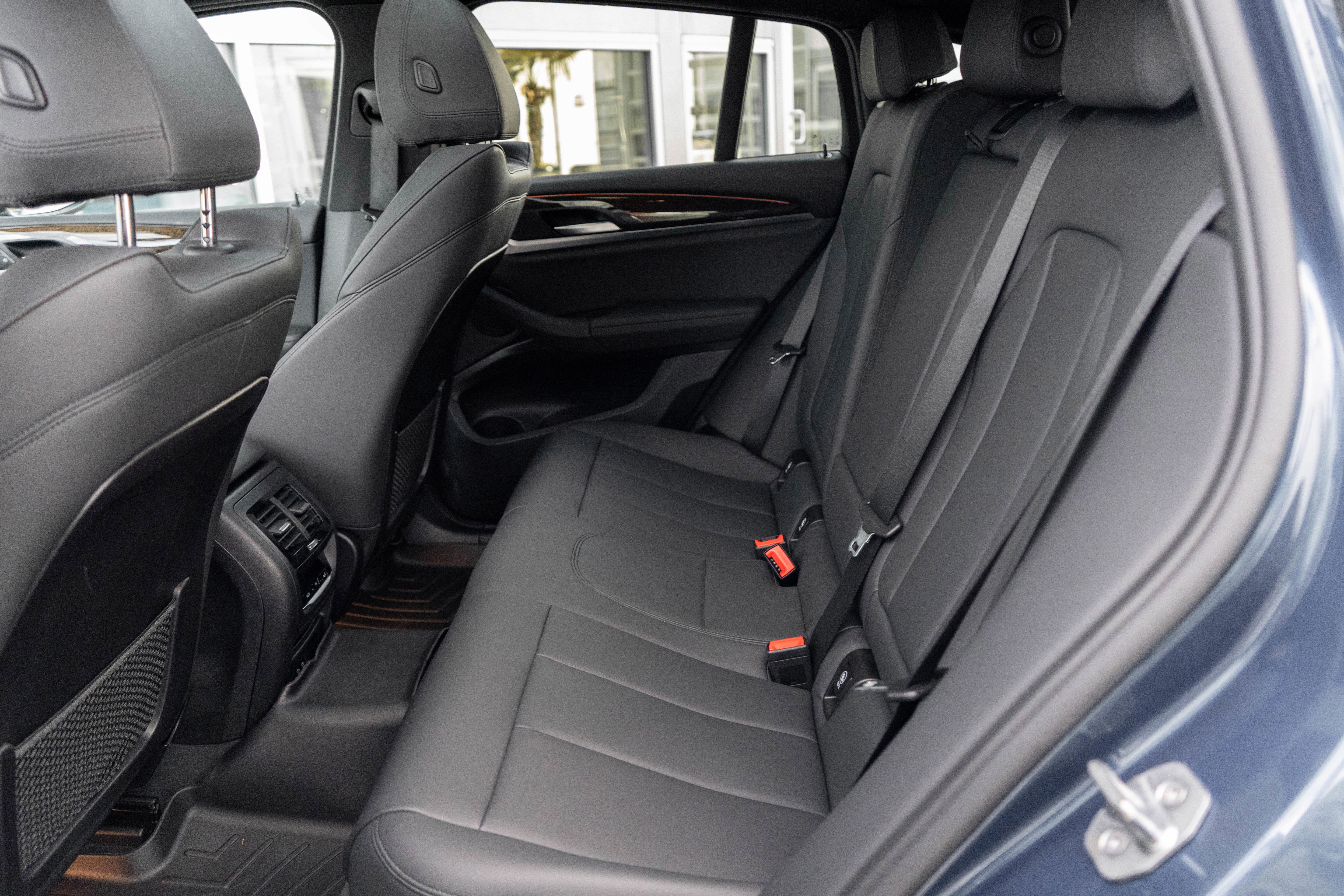 Used 2020 BMW X4 xDrive30i w/ Convenience Package image 27