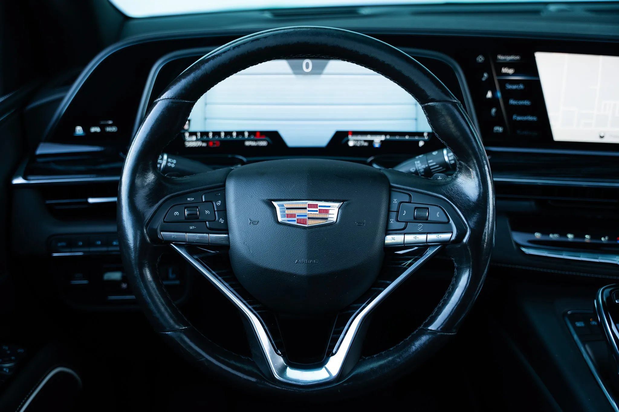Used 2021 Cadillac Escalade ESV Sport AWD/4WD image 41