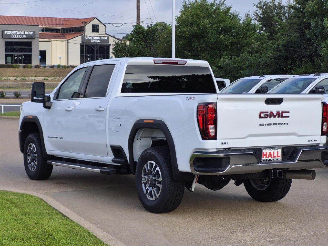 New 2026 GMC Sierra 2500 SLE w/ SLE Value Package; AWD/4WD image 3