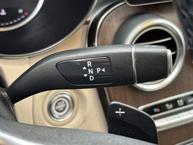 Used 2020 Mercedes-Benz GLC 300 4MATIC w/ Multimedia Package image 15