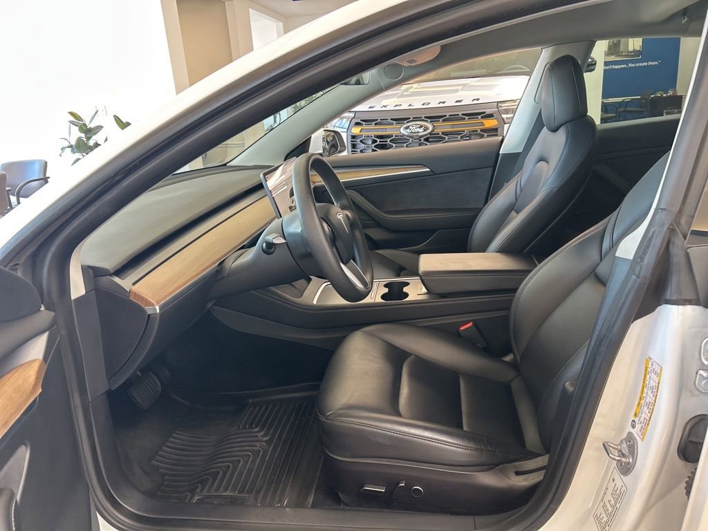 Used 2022 Tesla Model 3 Long Range AWD/4WD image 9