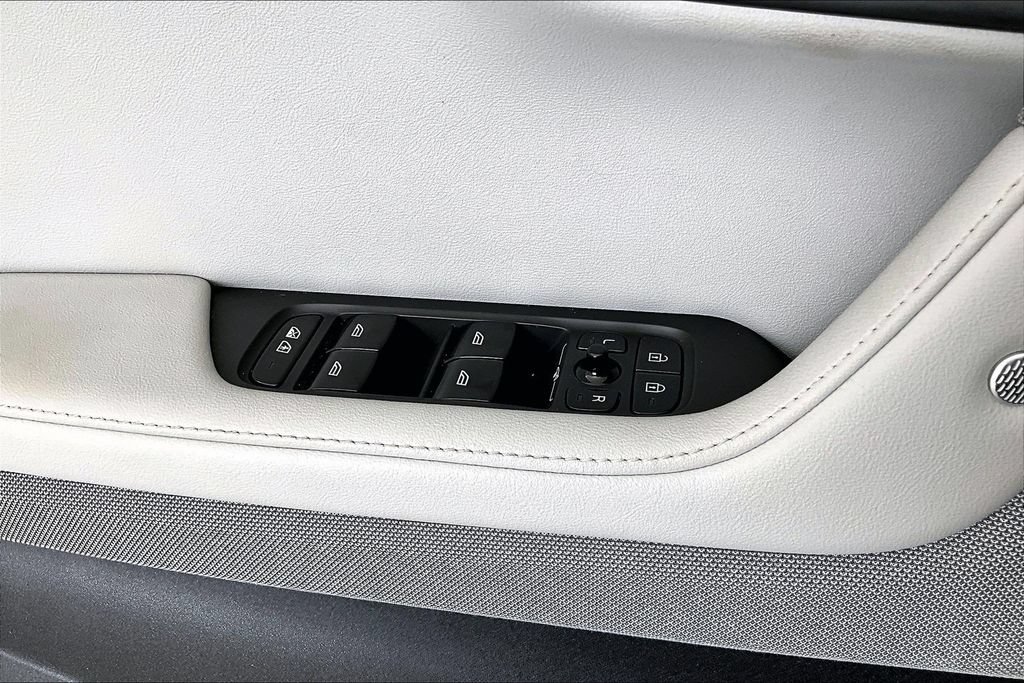 Used 2023 Polestar Polestar 2 w/ Pilot Pack AWD/4WD image 31