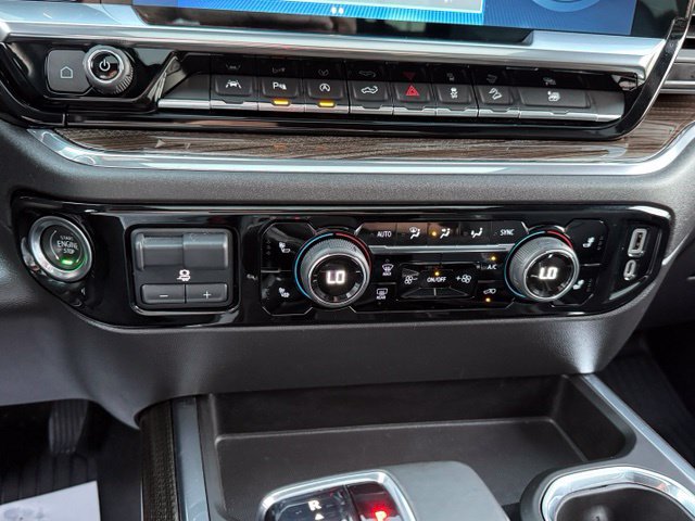 Used 2023 Chevrolet Silverado 1500 LT Trail Boss w/ LT Trail Boss Premium Package AWD/4WD image 13