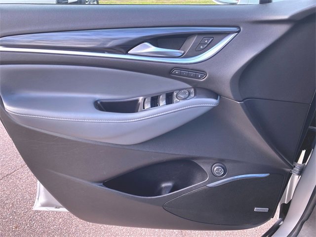 Used 2020 Buick Enclave Premium image 21