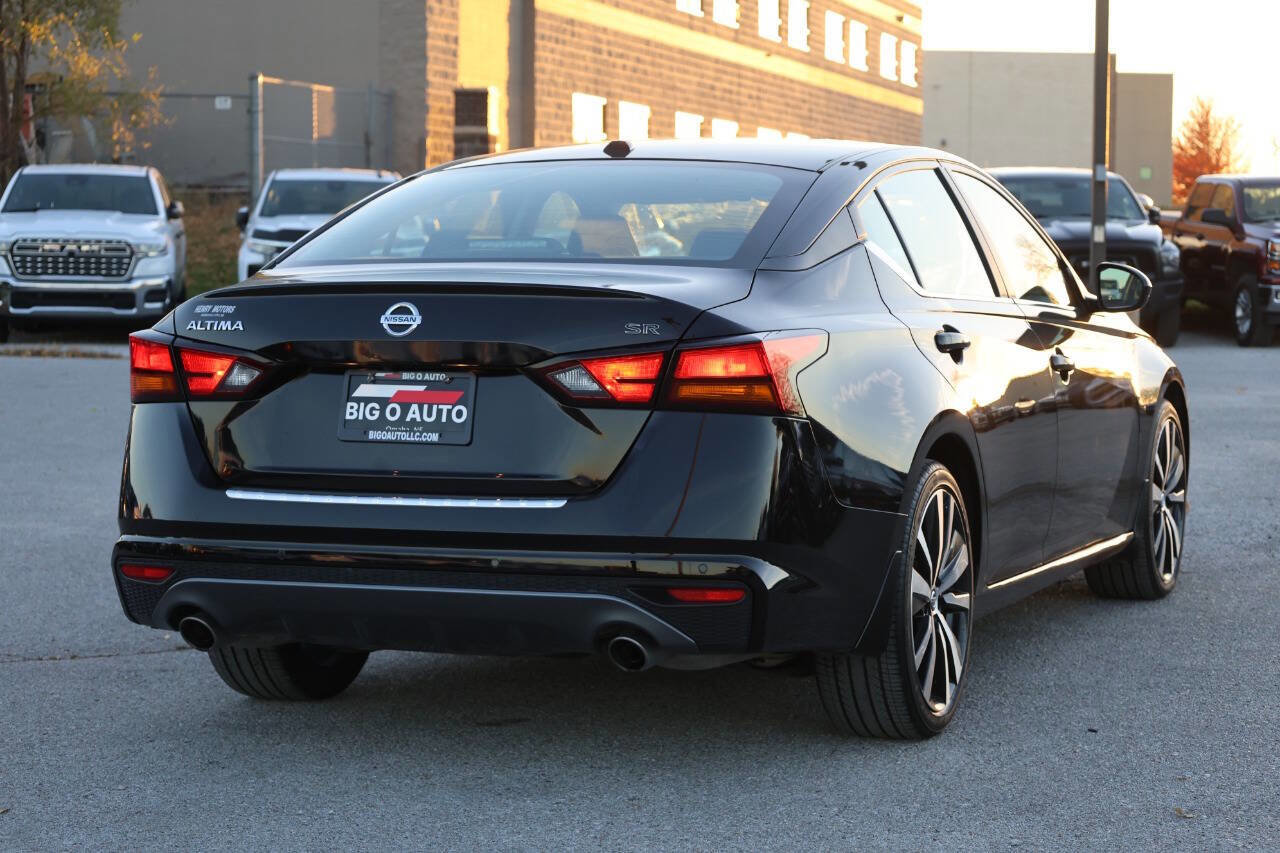 Used 2022 Nissan Altima 2.5 SR FWD image 9