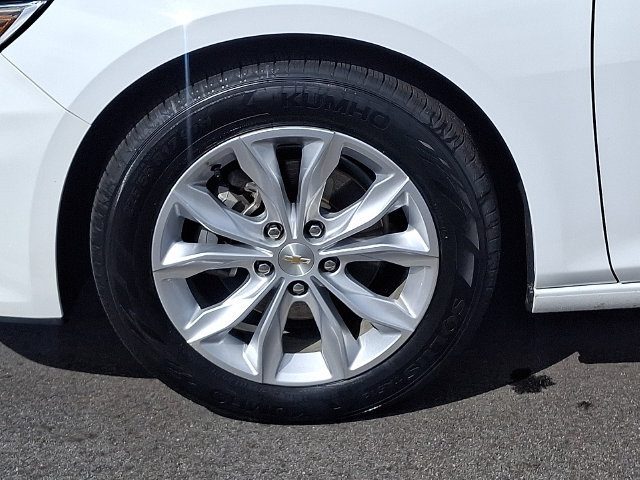 Used 2025 Chevrolet Malibu LT FWD image 8