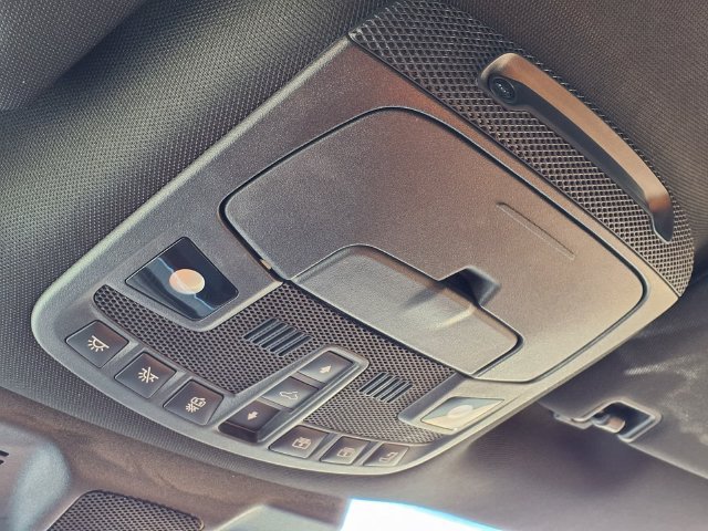 Certified 2023 Lincoln Navigator Reserve RWD image 17