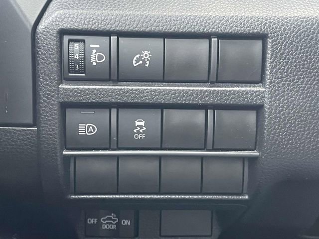 Used 2024 Toyota Tacoma SR image 25