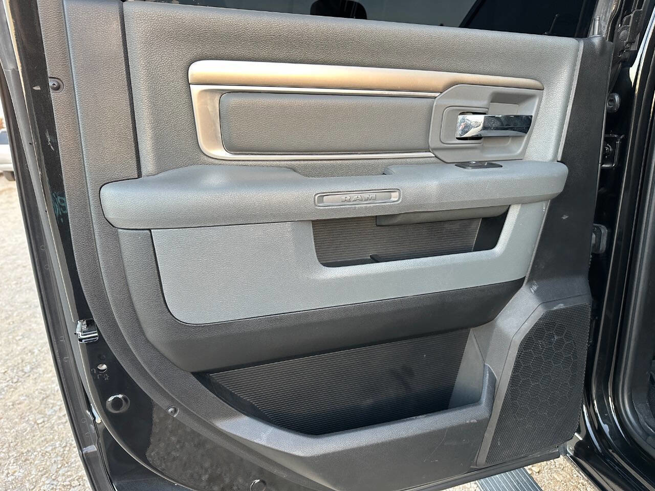 Used 2016 RAM 2500 Big Horn w/ Black Appearance Group image 12