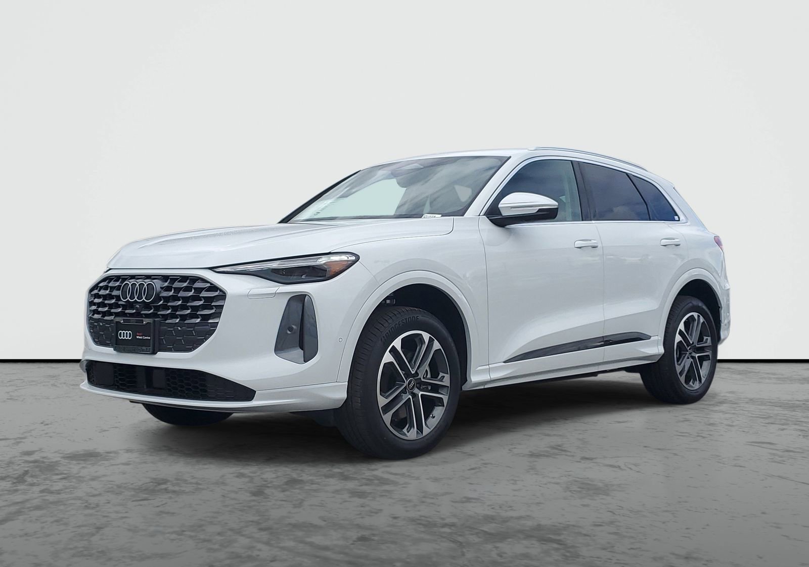 New 2025 Audi Q5 Premium Plus AWD/4WD image 3