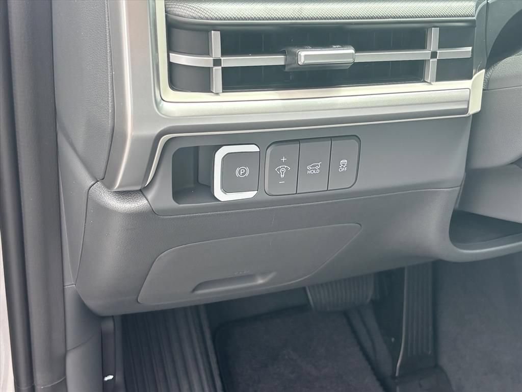 New 2026 Hyundai Santa Fe SE FWD image 7