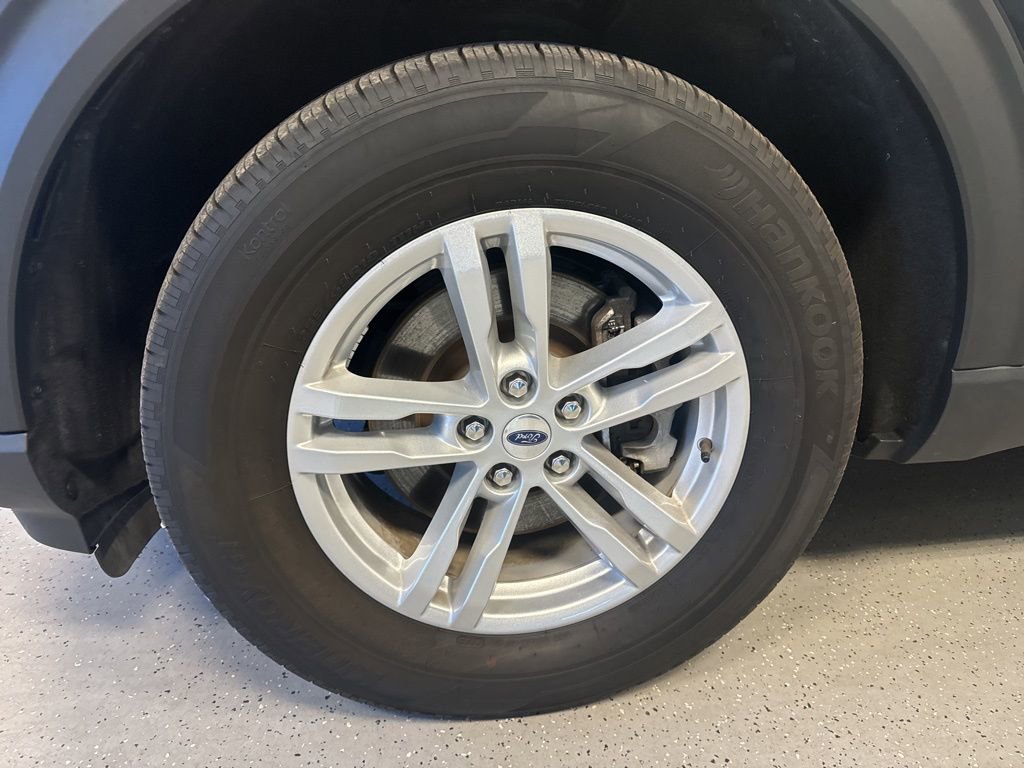 Certified 2023 Ford Explorer XLT w/ Equipment Group 202A image 44
