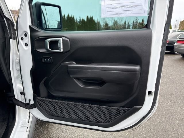 Used 2022 Jeep Wrangler Willys image 12