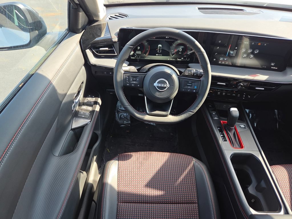 New 2026 Nissan Kicks SR w/ SR Premium Package AWD/4WD image 32