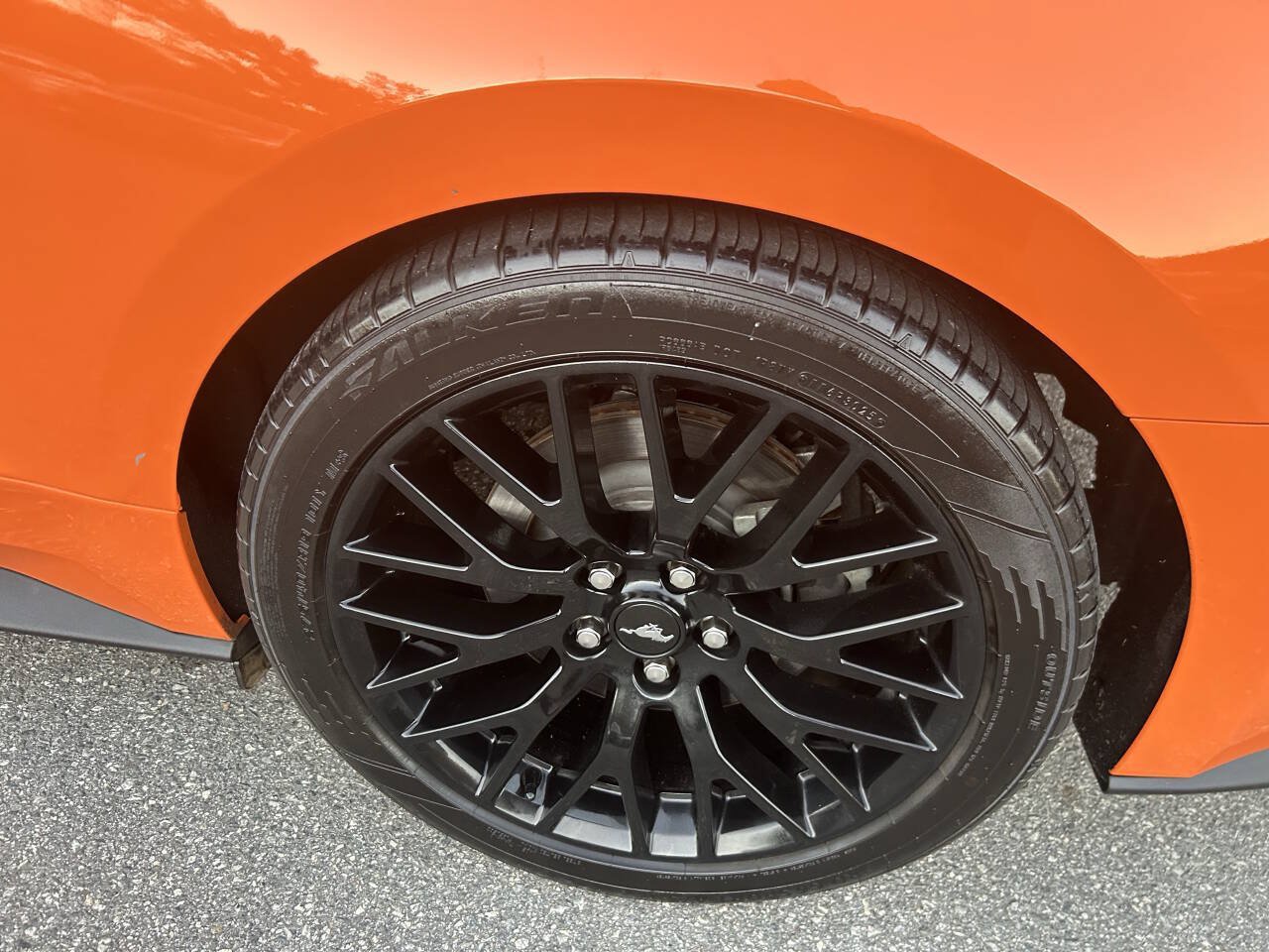 Used 2020 Ford Mustang GT w/ Black Accent Package RWD image 15