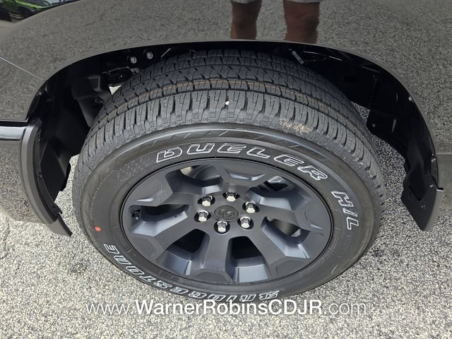 New 2026 RAM 1500 Express AWD/4WD image 17