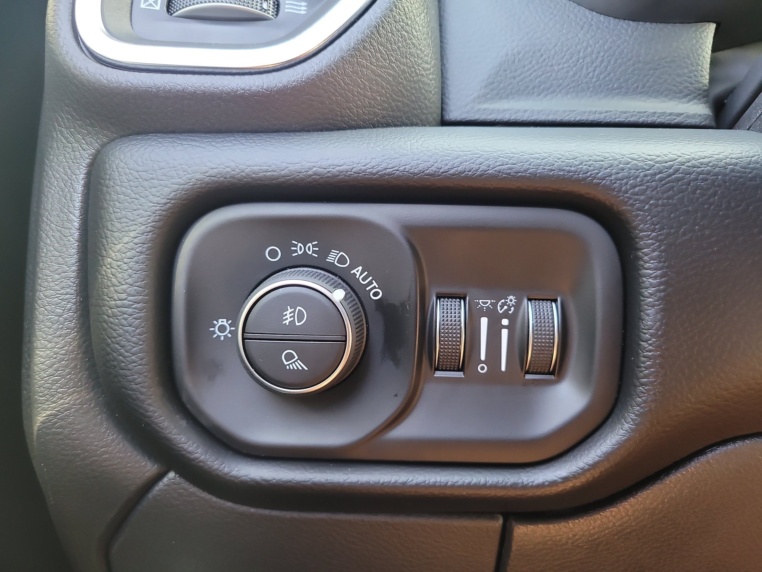 New 2026 RAM 3500 Laramie w/ Night Edition AWD/4WD image 21