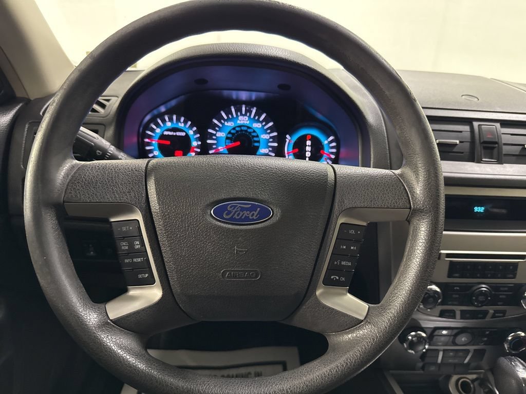 Used 2012 Ford Fusion SE FWD image 18