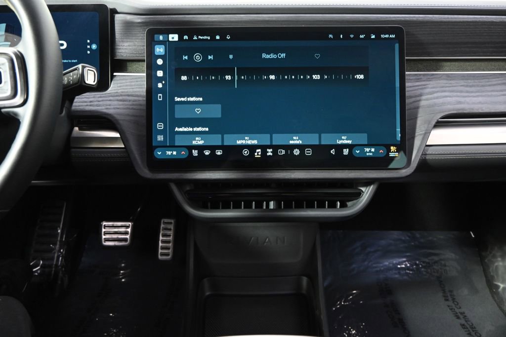 Used 2023 Rivian R1S Adventure AWD/4WD image 29