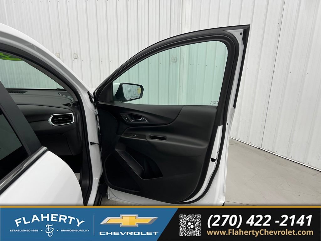 Used 2024 Chevrolet Equinox LT FWD image 14