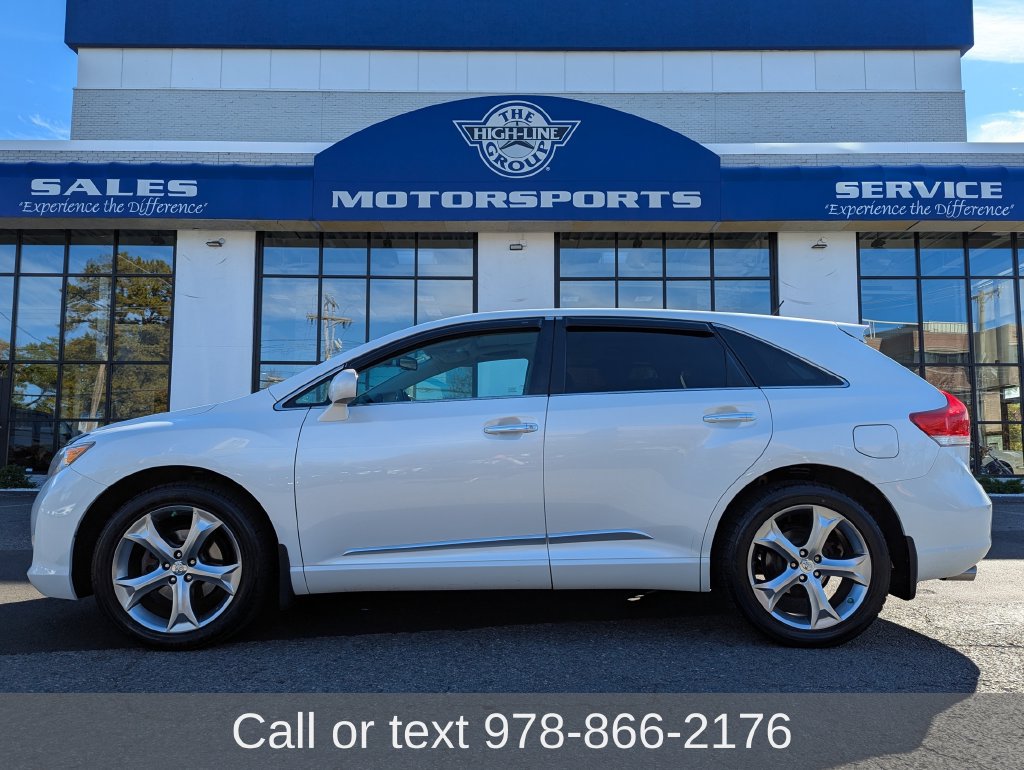 Used 2011 Toyota Venza AWD w/ Premium Pkg #2 image 1