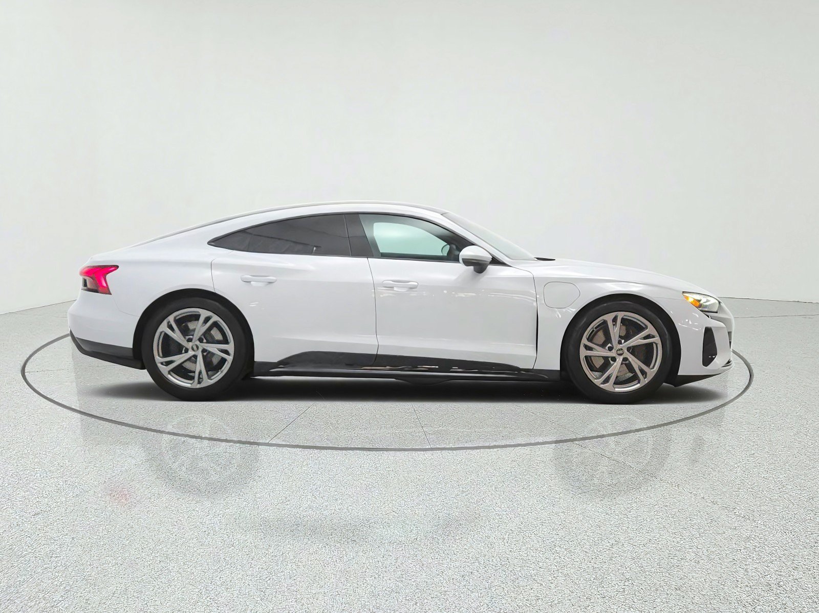 Used 2023 Audi e-tron GT Premium Plus AWD/4WD image 4
