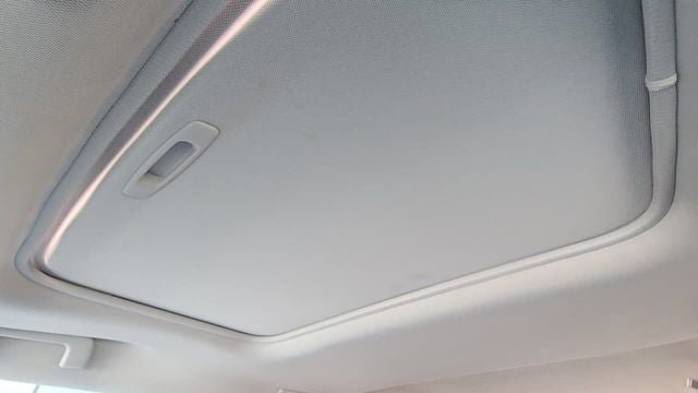 Used 2024 Toyota Sienna XLE FWD image 25