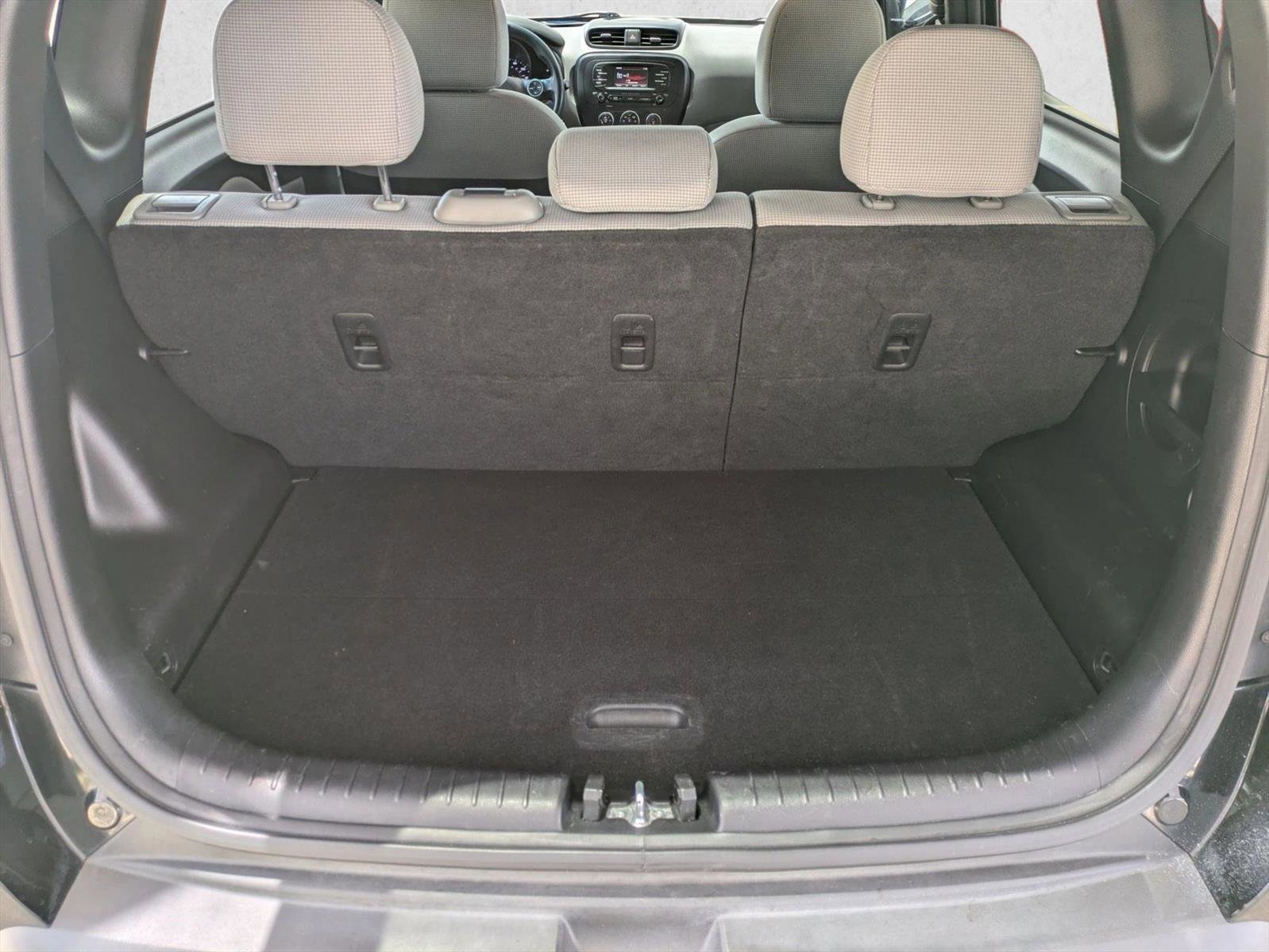 Used 2015 Kia Soul FWD image 6