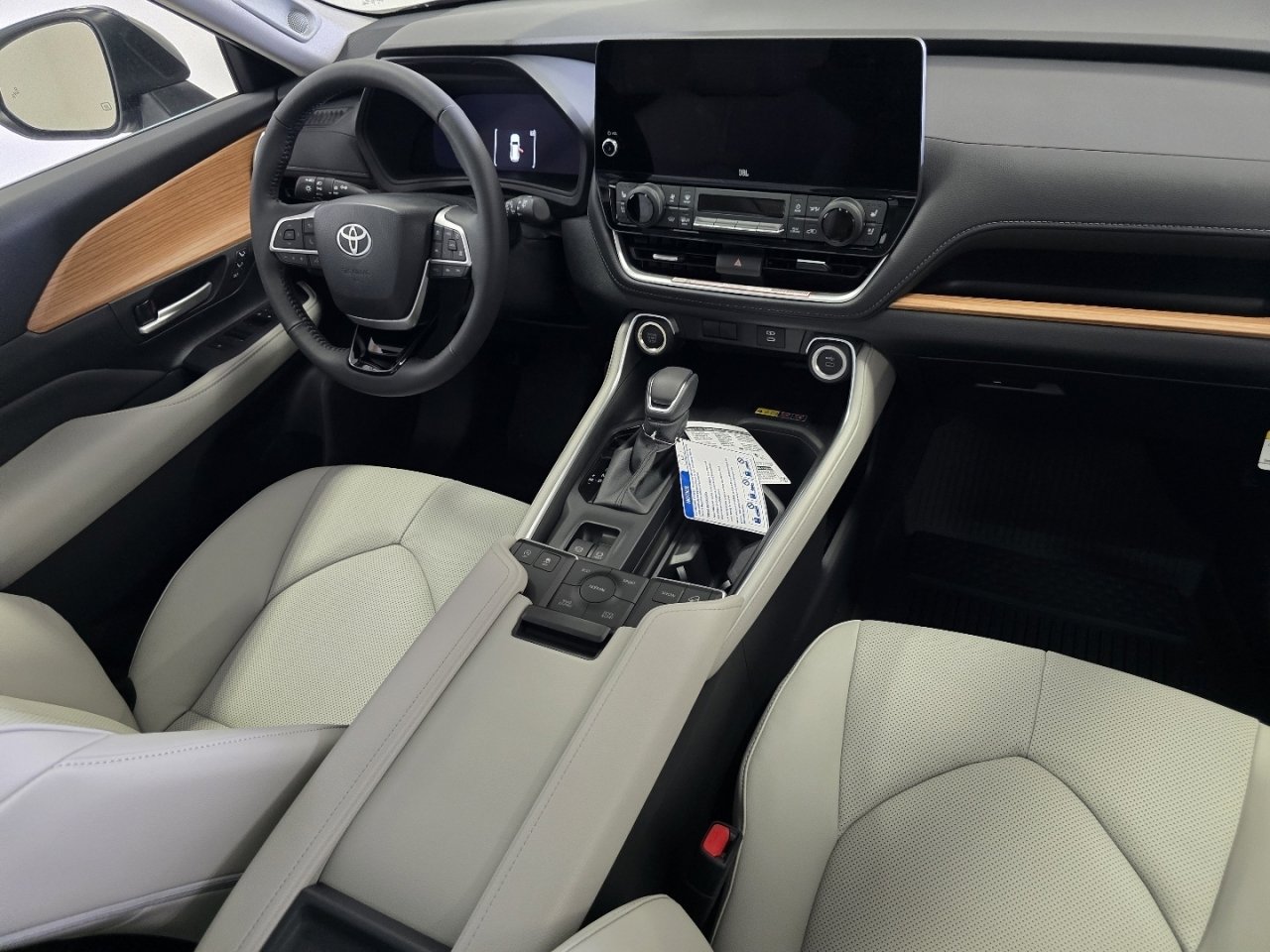 New 2026 Toyota Grand Highlander Limited AWD/4WD image 25