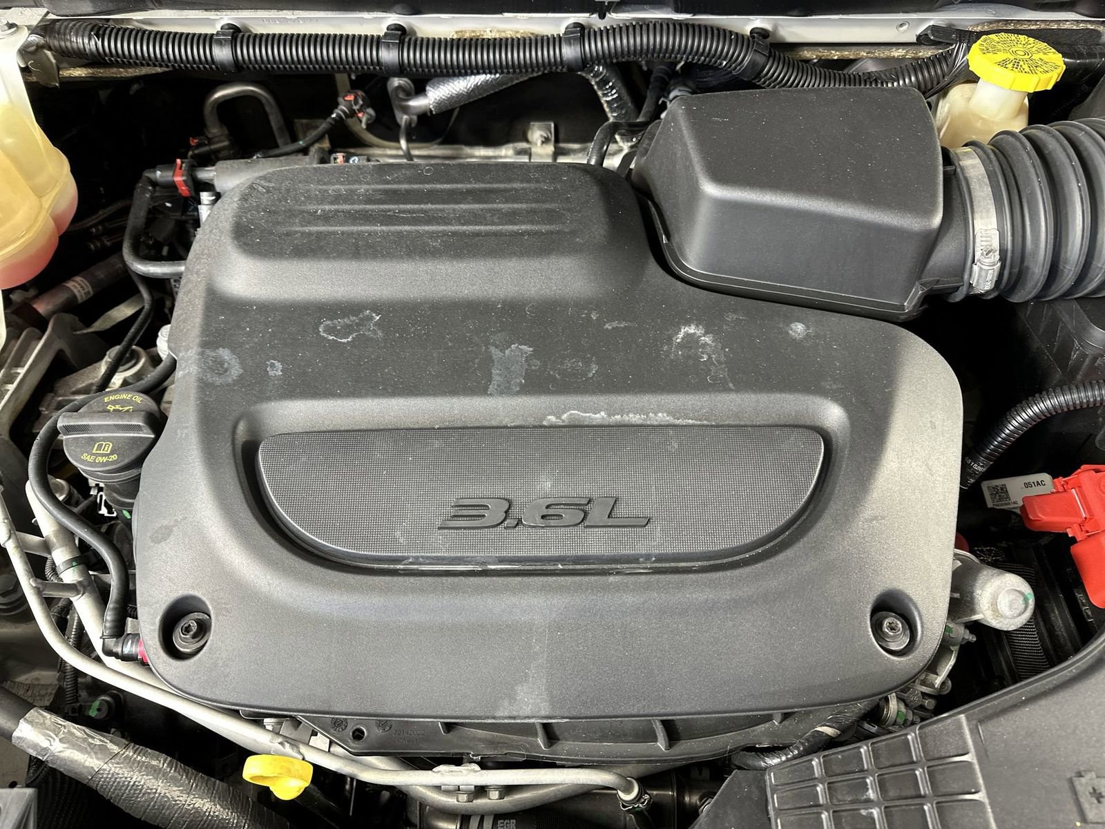 Used 2020 Chrysler Pacifica Touring-L w/ Tire & Wheel Group image 32