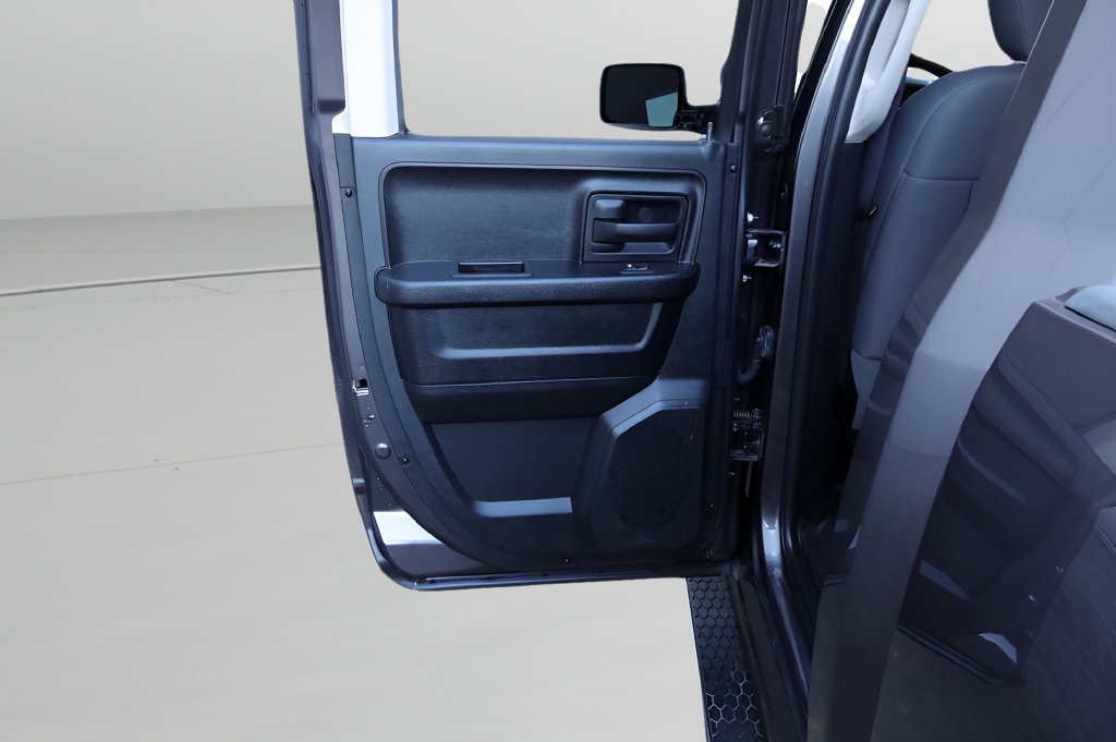 Used 2016 RAM 1500 Express AWD/4WD image 16