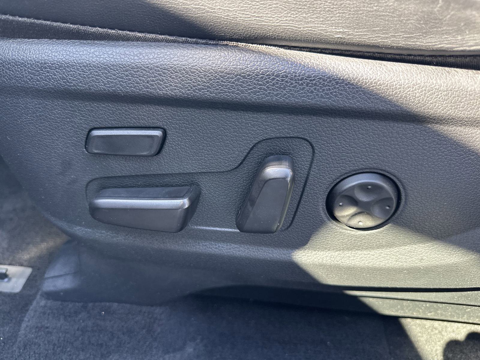 Used 2021 Hyundai Palisade Calligraphy image 24