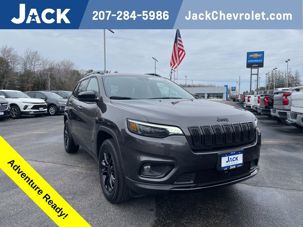 Used 2023 Jeep Cherokee Altitude Lux w/ Lux Elite Package image 1