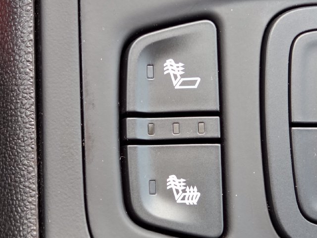Used 2024 GMC Terrain SLT w/ Infotainment Package II AWD/4WD image 6